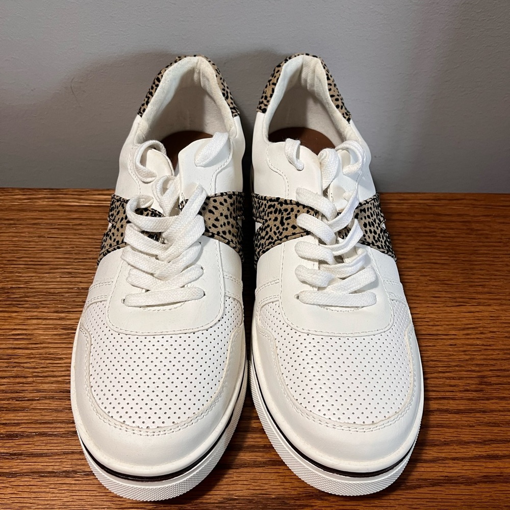 MIA Sneakers